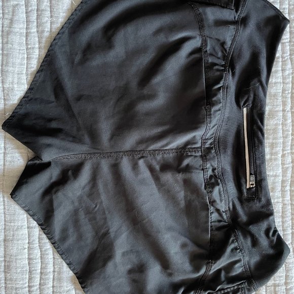 Rabbit 2.5" Mountain Climbers Running Shorts Medium - Picture 4 of 5